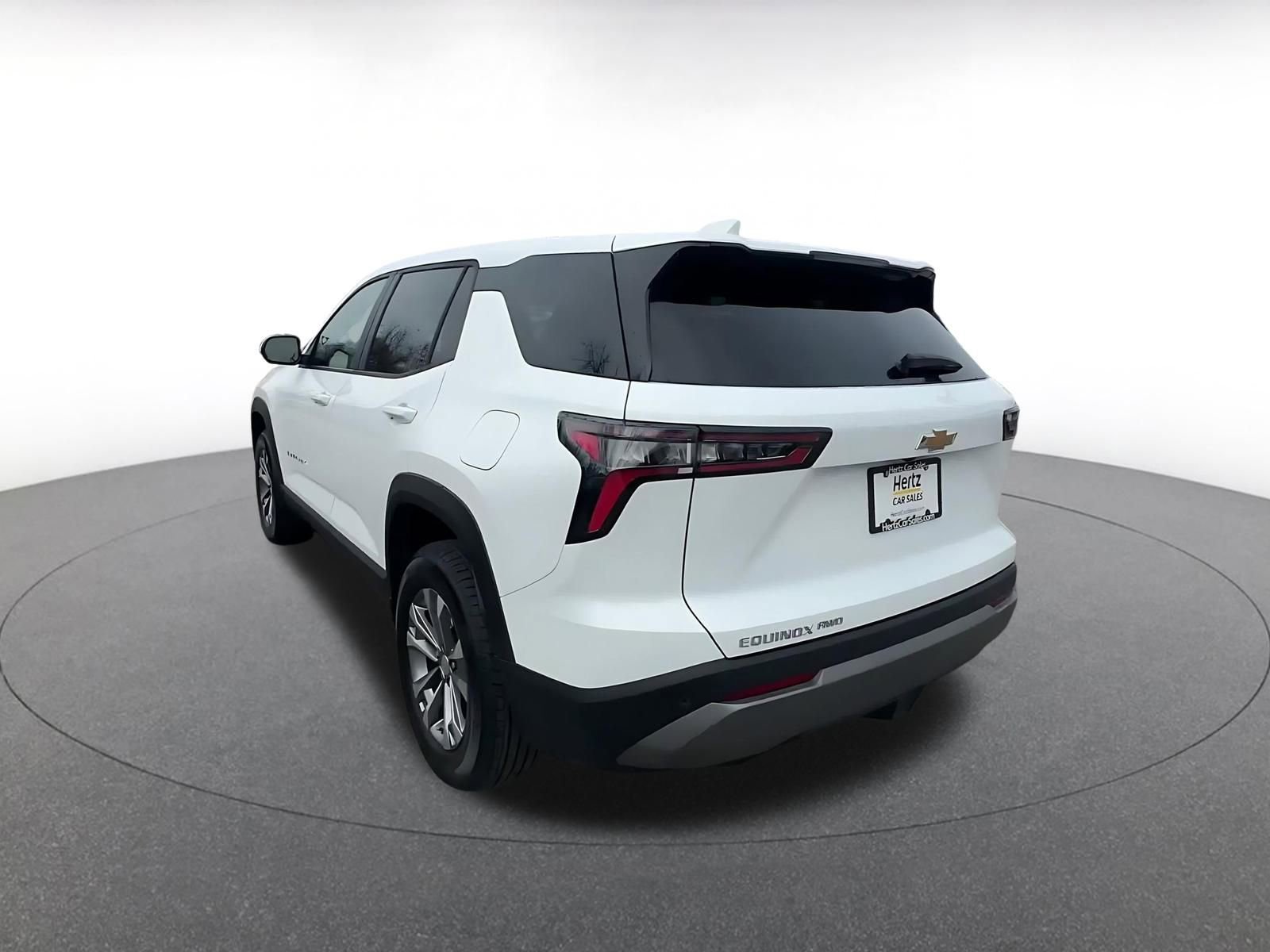 Used 2025 Chevrolet Equinox LT image 11