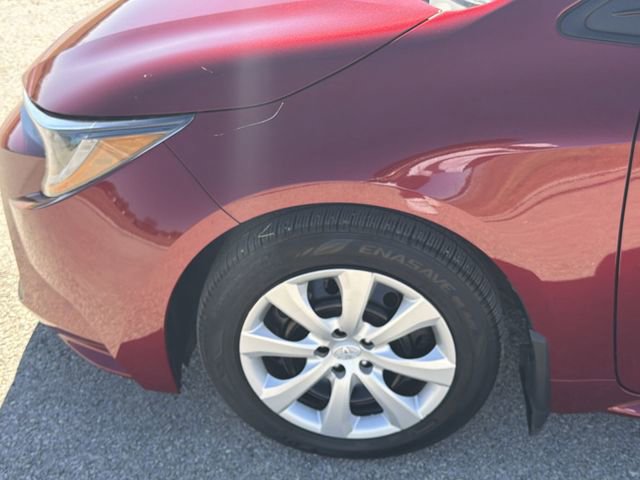 Used 2025 Toyota Corolla LE image 31