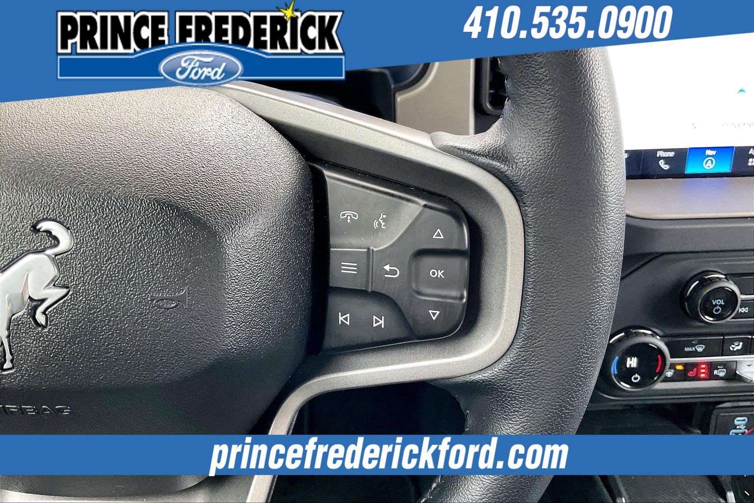 Used 2025 Ford Bronco Outer Banks image 18
