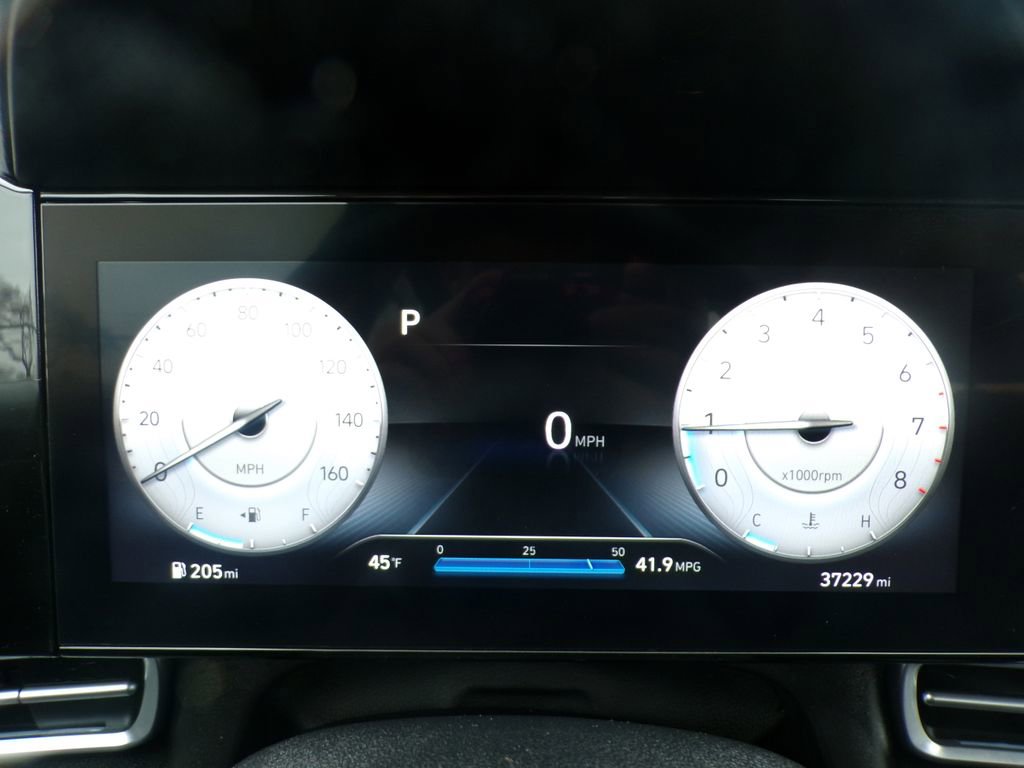 Certified 2023 Hyundai Elantra Limited w/ Cargo Package FWD image 22