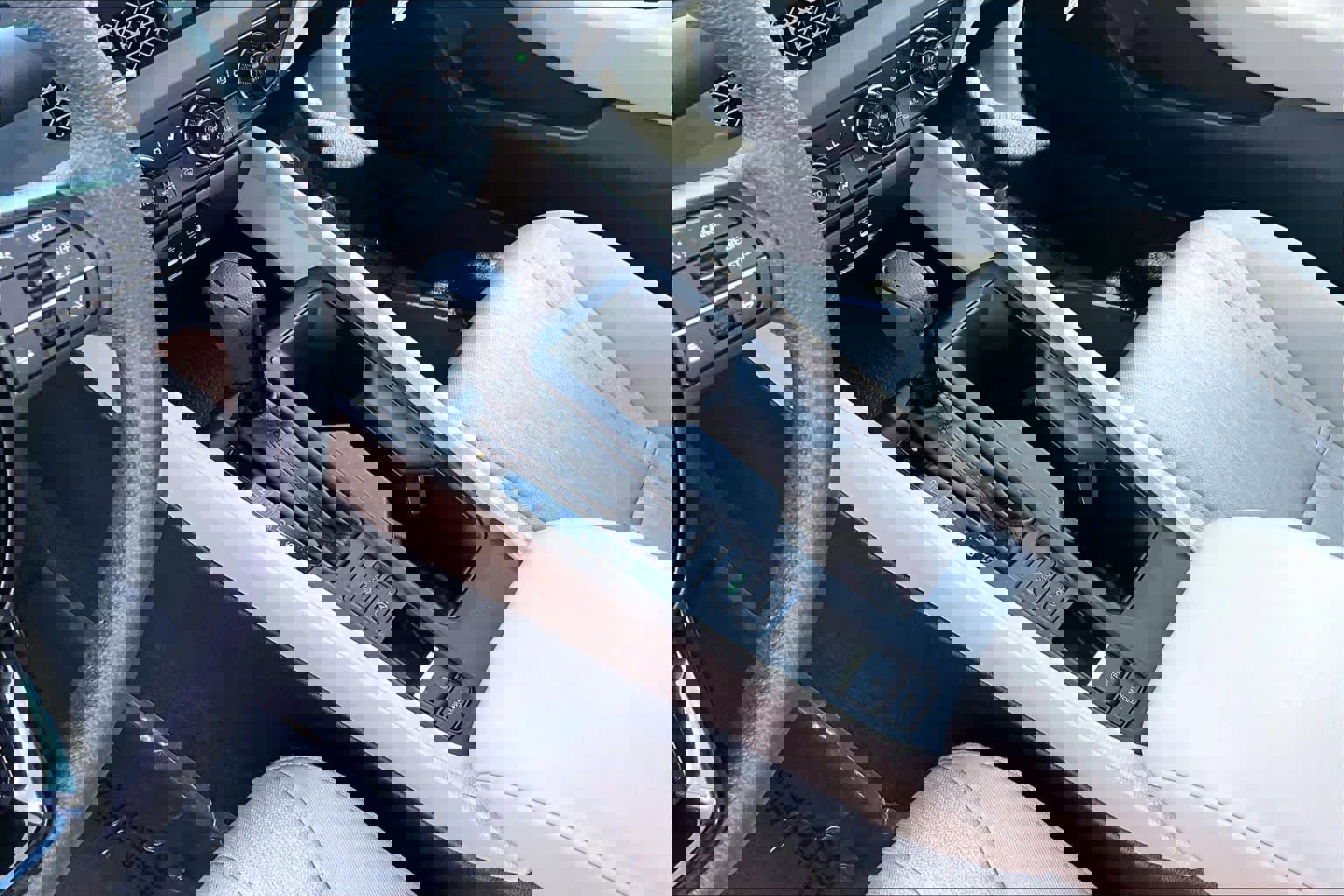 Used 2025 Honda Accord SE image 16