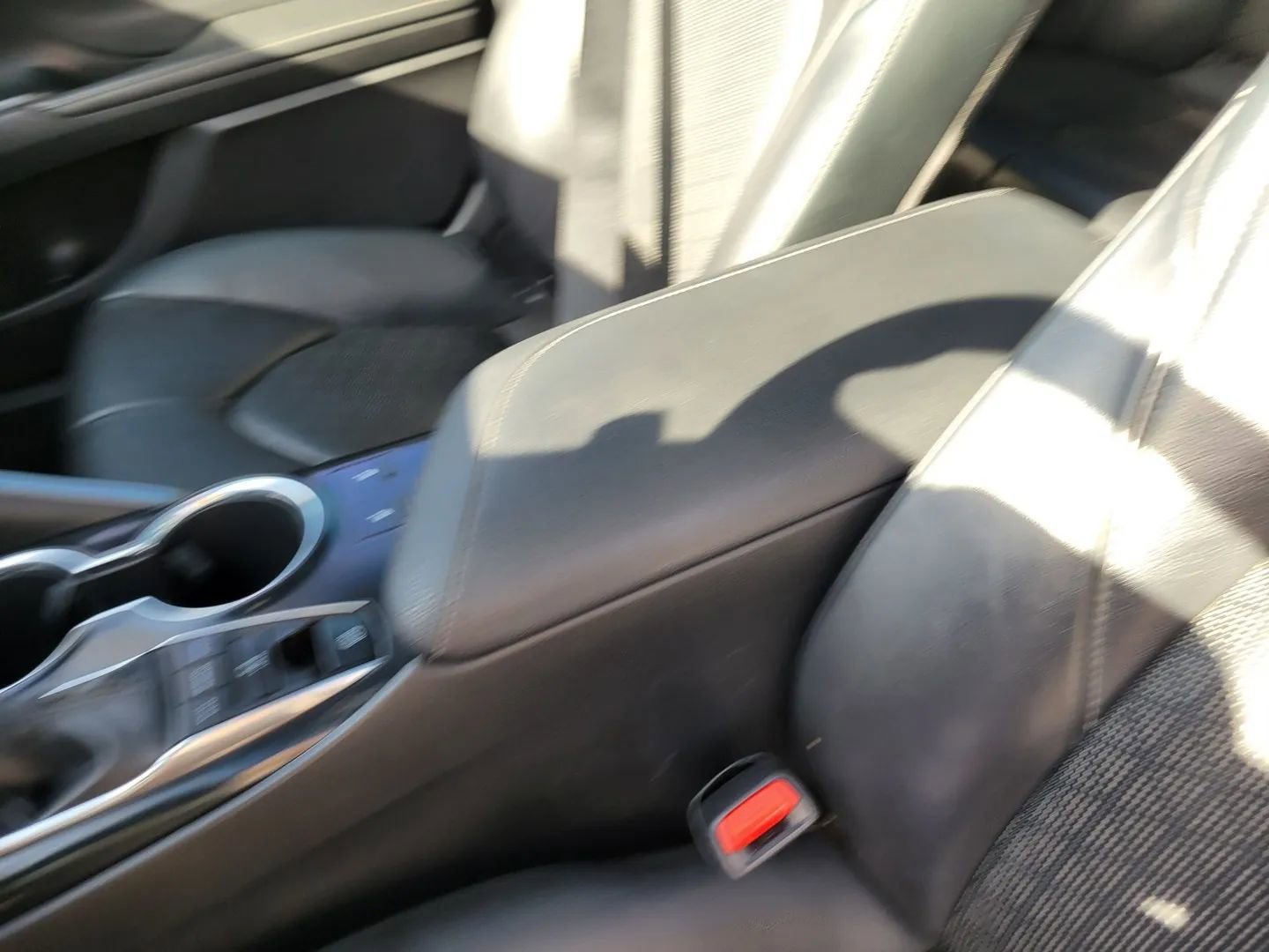 Used 2019 Toyota Camry XSE image 27