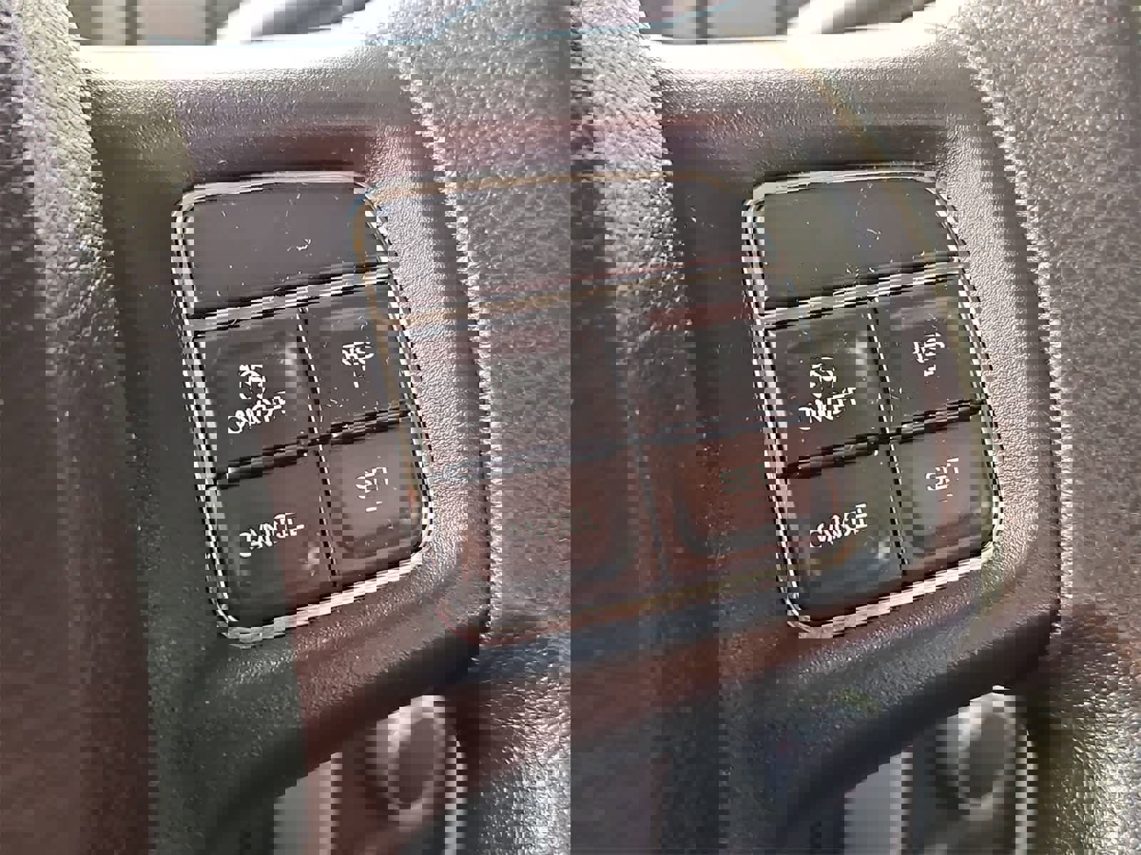 Used 2018 RAM 2500 SLT image 24