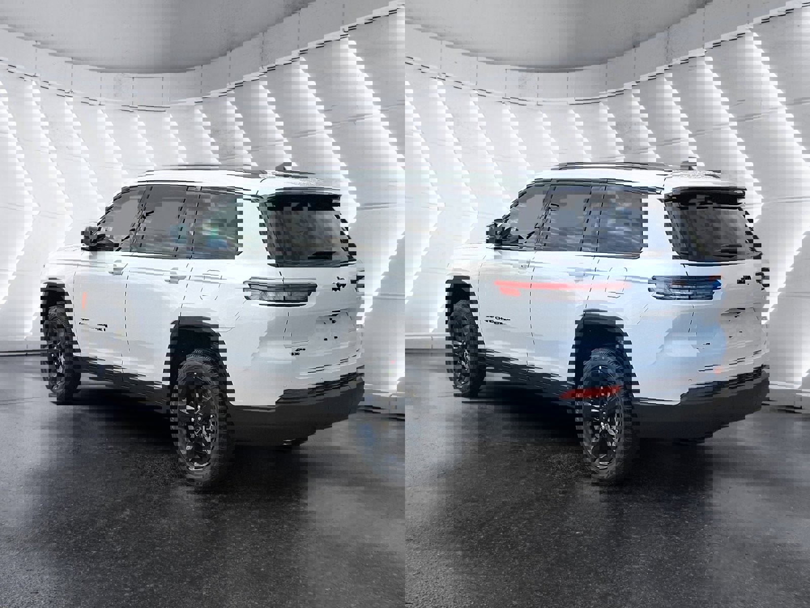 New 2025 Jeep Grand Cherokee L Altitude image 4