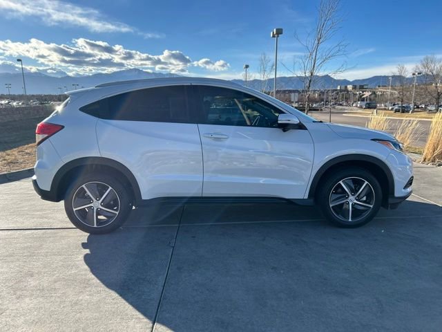 Used 2022 Honda HR-V EX image 9