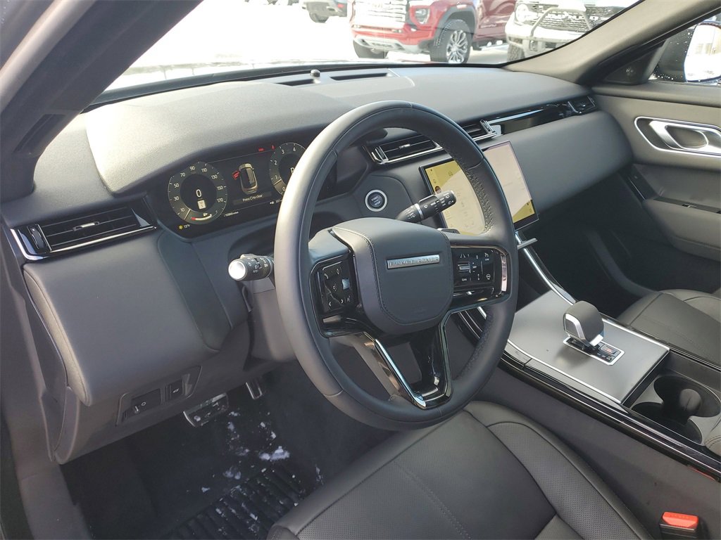 Used 2024 Land Rover Range Rover Velar Dynamic SE image 15
