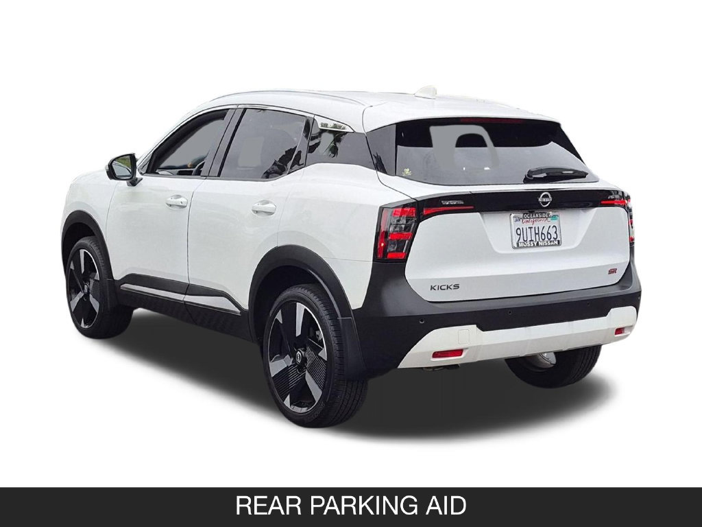 Certified 2025 Nissan Kicks SR FWD image 7