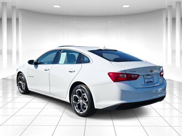 Used 2024 Chevrolet Malibu LT image 3