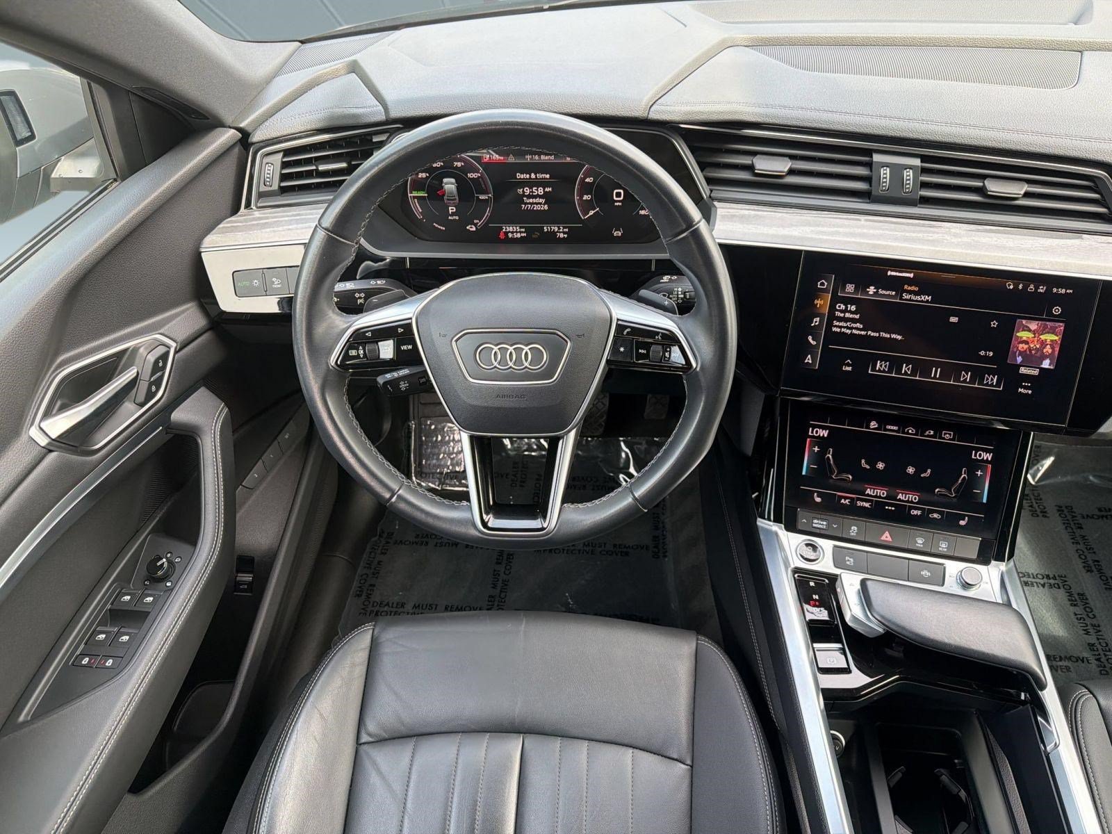 Used 2024 Audi Q8 e-tron Premium AWD/4WD image 30