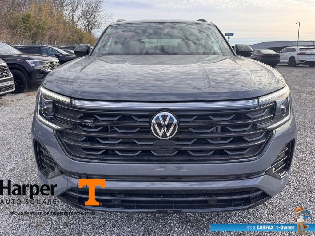 Used 2025 Volkswagen Atlas Cross Sport SEL R-Line image 8
