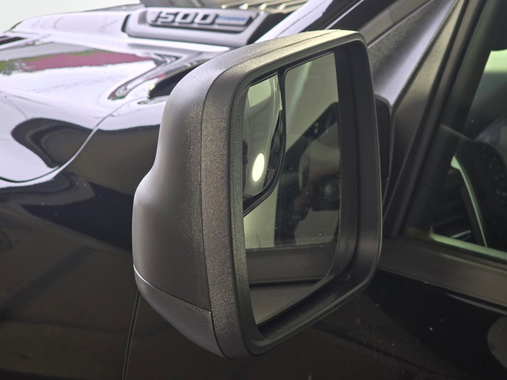 New 2026 RAM 1500 Express AWD/4WD image 14