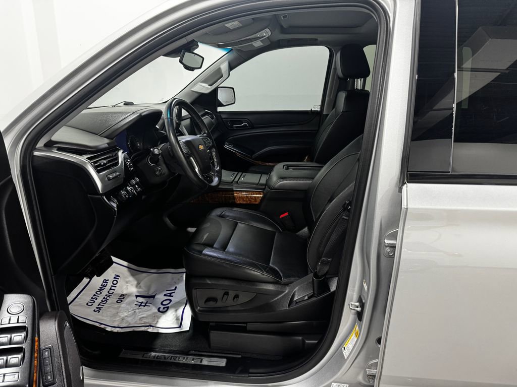 Used 2020 Chevrolet Tahoe Premier AWD/4WD image 13