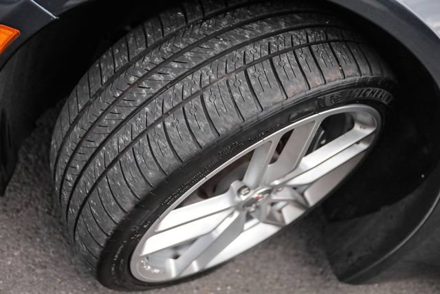 Used 2019 Chevrolet Corvette Stingray Coupe w/ 1LT RWD image 80