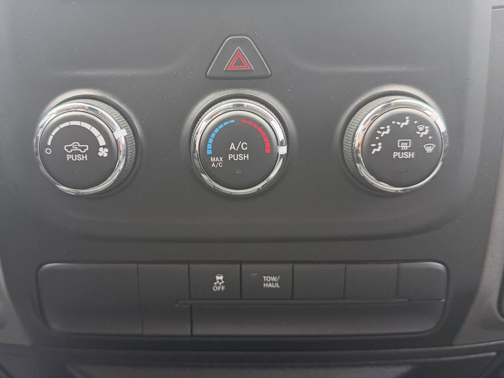 Used 2017 RAM 1500 Express w/ Express Value Package image 26