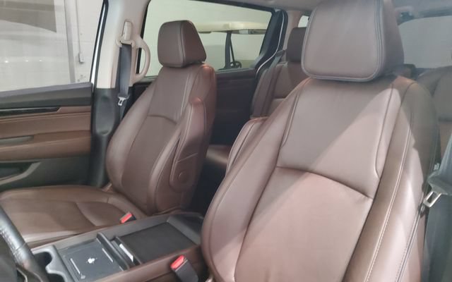 Used 2025 Honda Odyssey Touring image 16