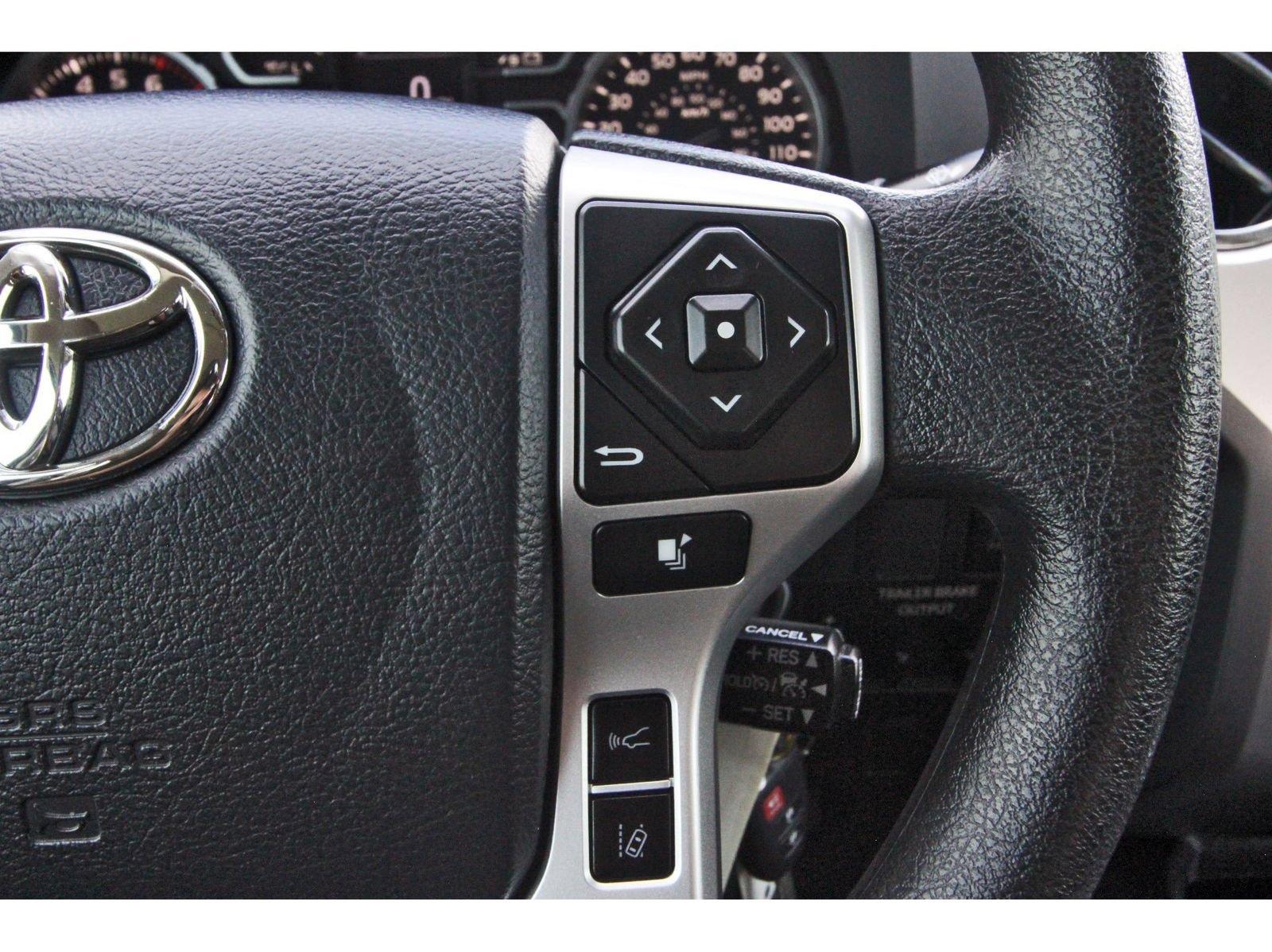 Used 2020 Toyota Tundra SR5 w/ SR5 Upgrade Package RWD image 18