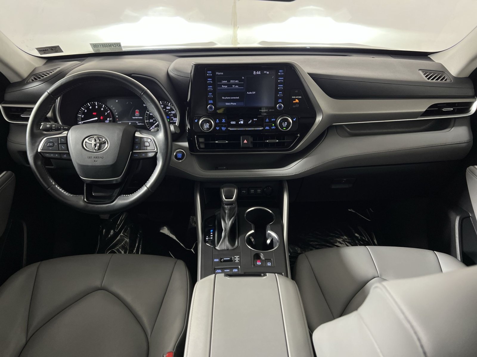 Used 2021 Toyota Highlander XLE AWD/4WD image 22