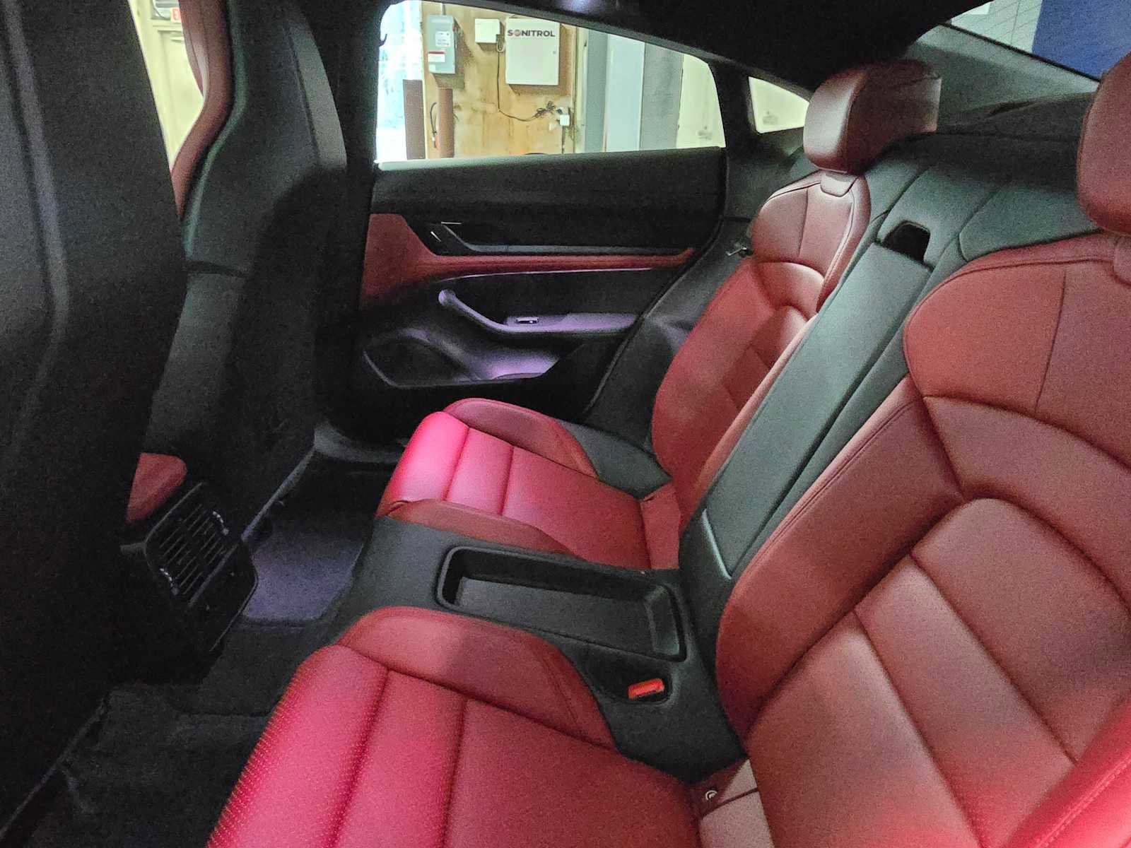 Used 2020 Porsche Taycan 4S image 16