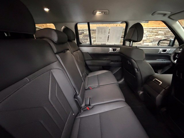 Certified 2026 Hyundai Santa Fe SEL AWD/4WD image 33