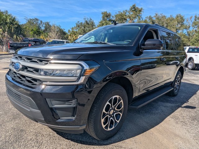 Used 2024 Ford Expedition XLT image 9