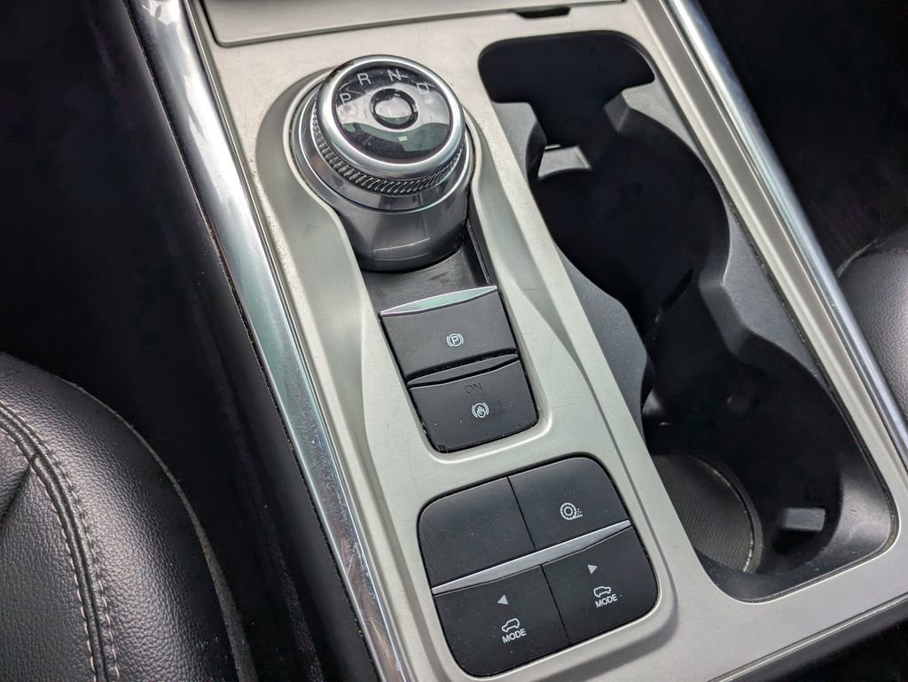 Used 2022 Ford Explorer Limited w/ Equipment Group 301A image 17