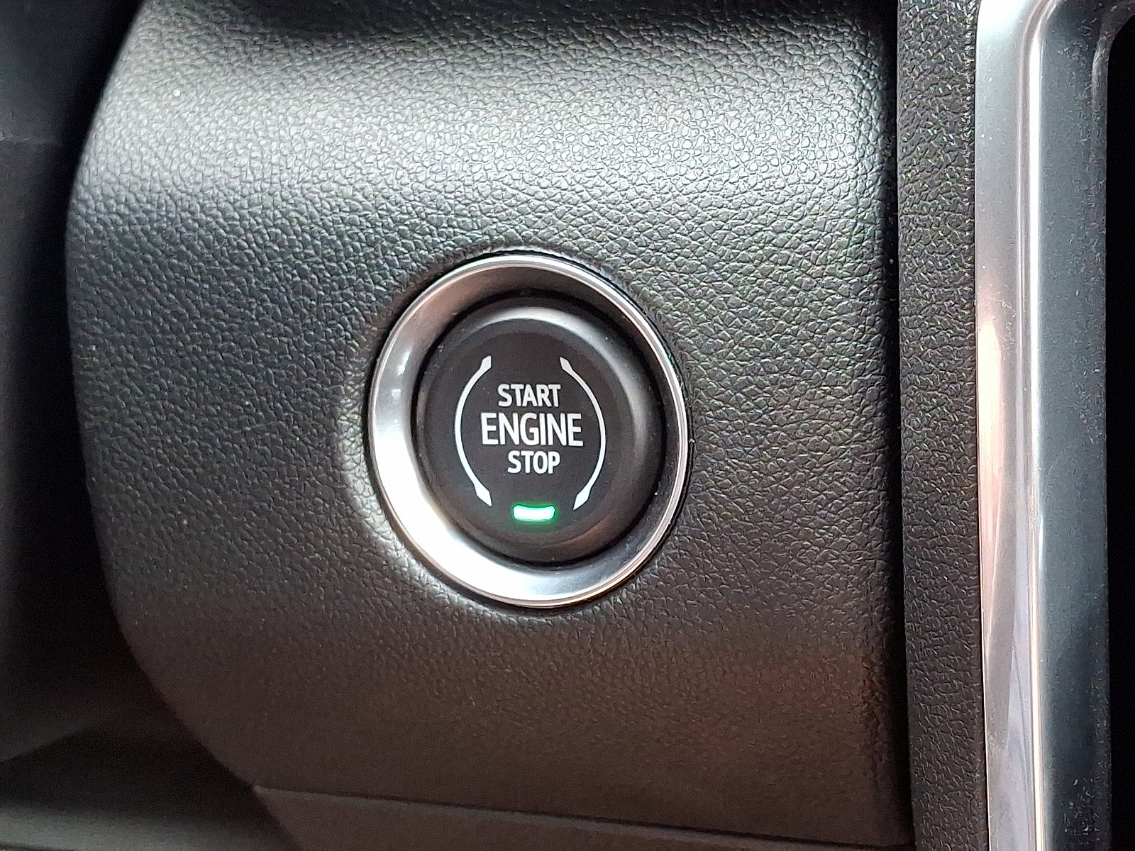 Certified 2025 GMC Acadia Elevation image 29