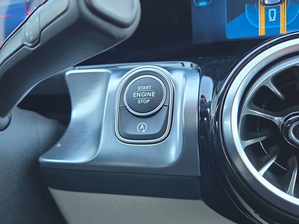 Certified 2026 Mercedes-Benz GLB 250 GLB 250 image 29