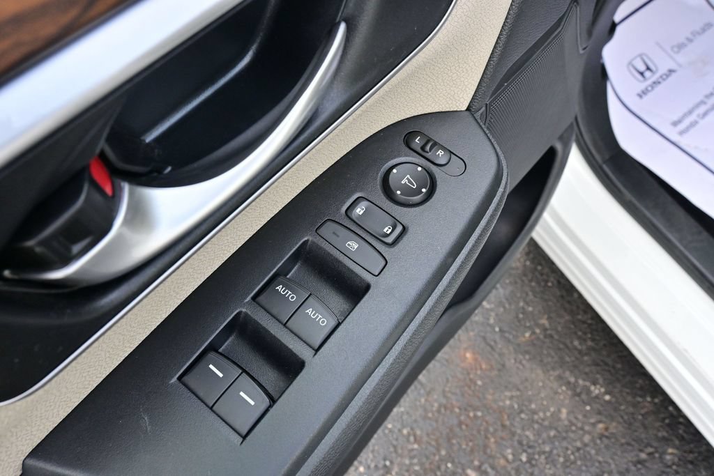 Used 2018 Honda CR-V EX image 10