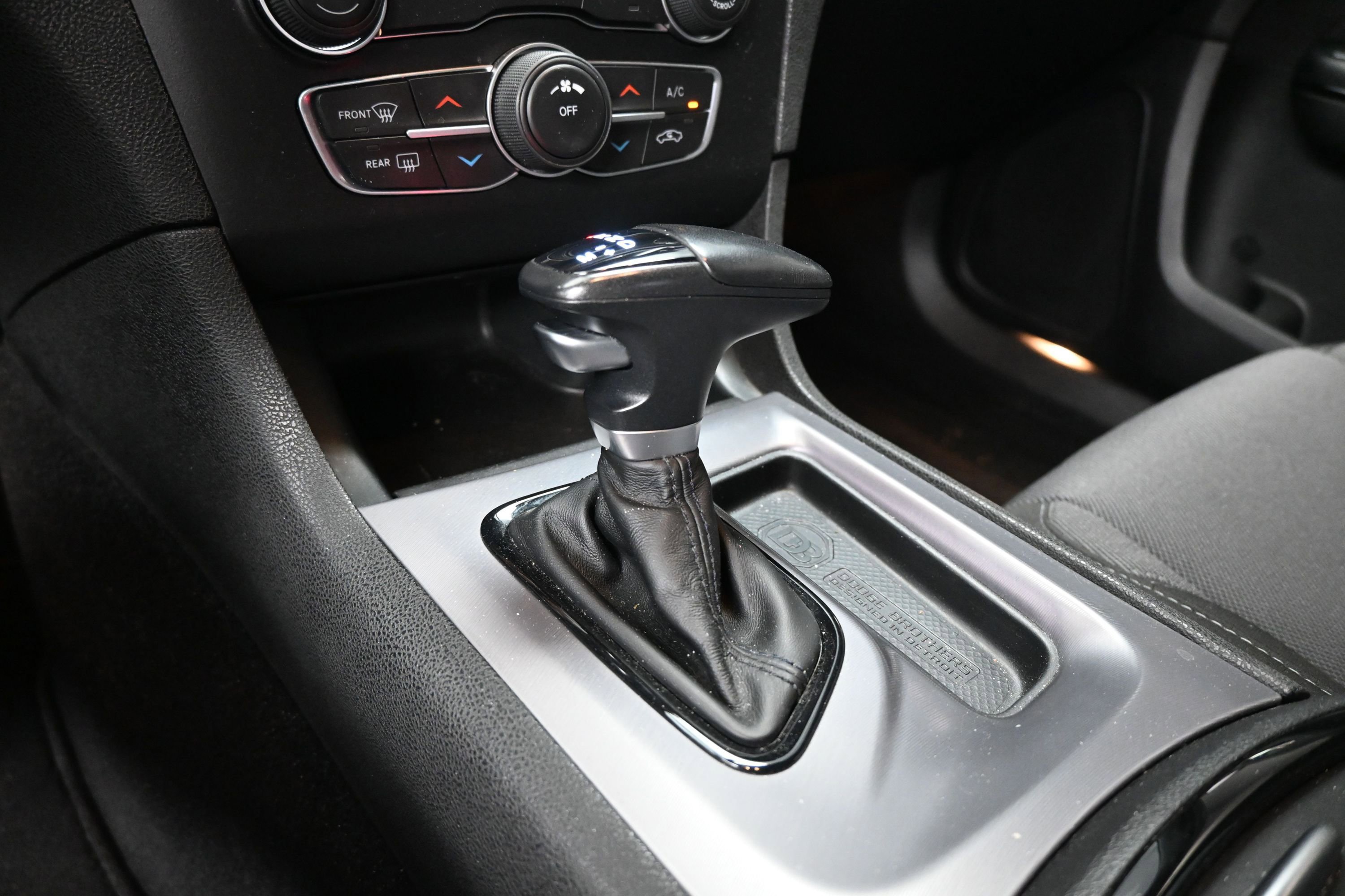 Used 2022 Dodge Charger SXT w/ Blacktop Package RWD image 15