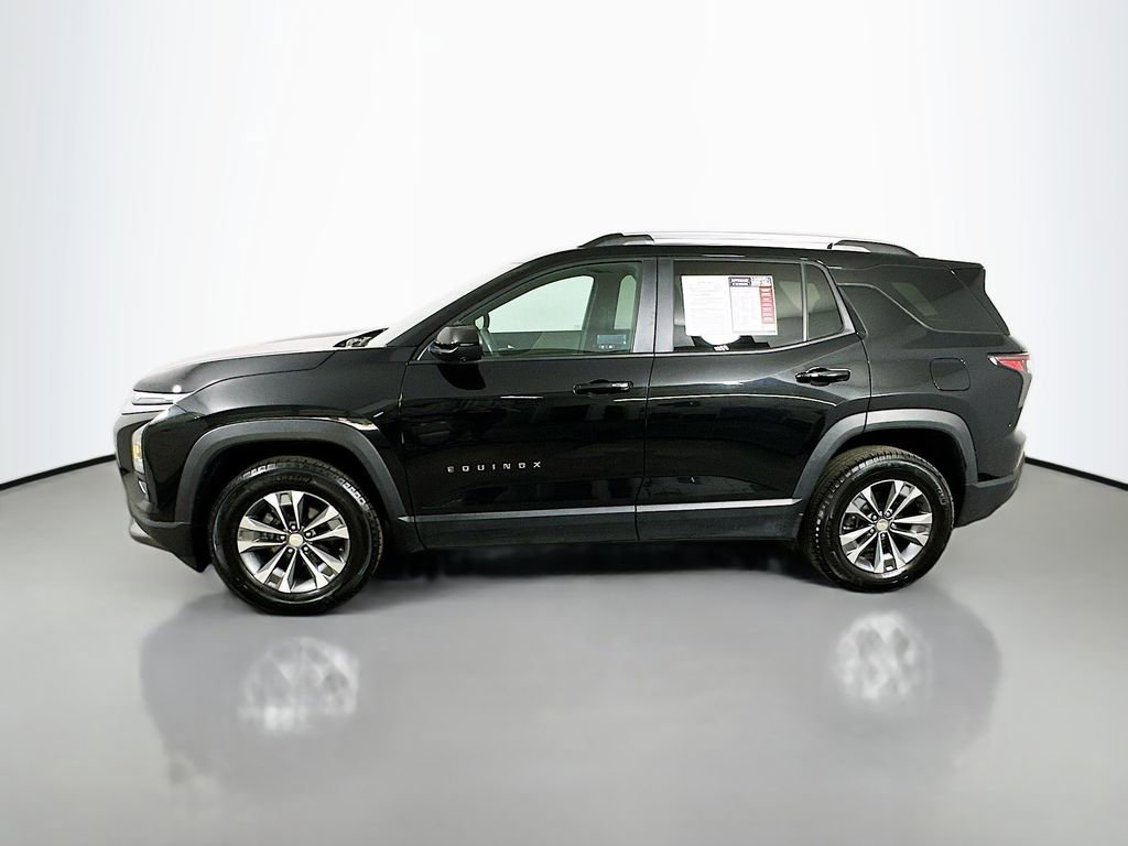 Used 2025 Chevrolet Equinox LT w/ Convenience Package II image 5