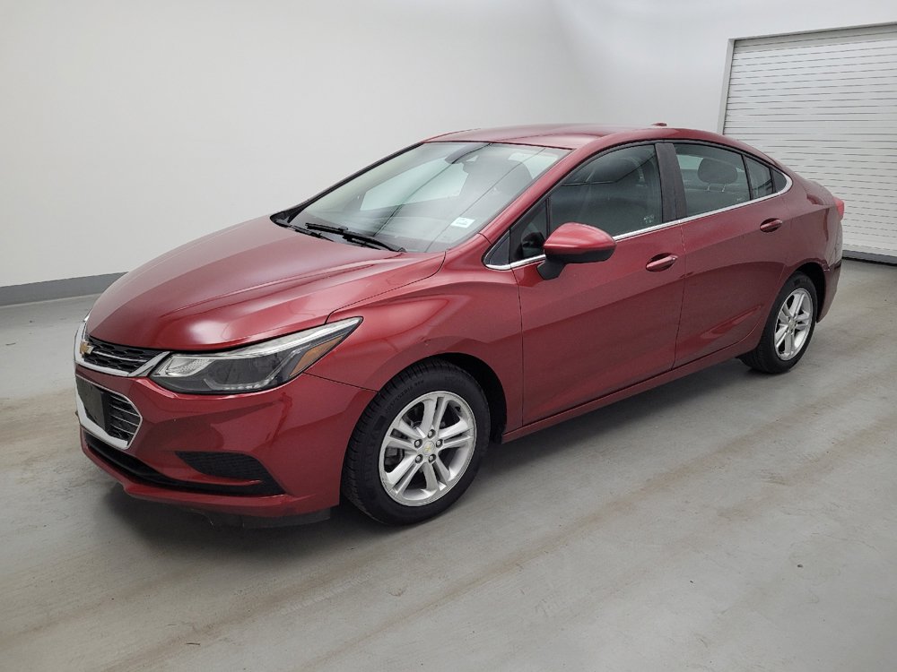 Used 2017 Chevrolet Cruze LT w/ Convenience Package FWD image 2