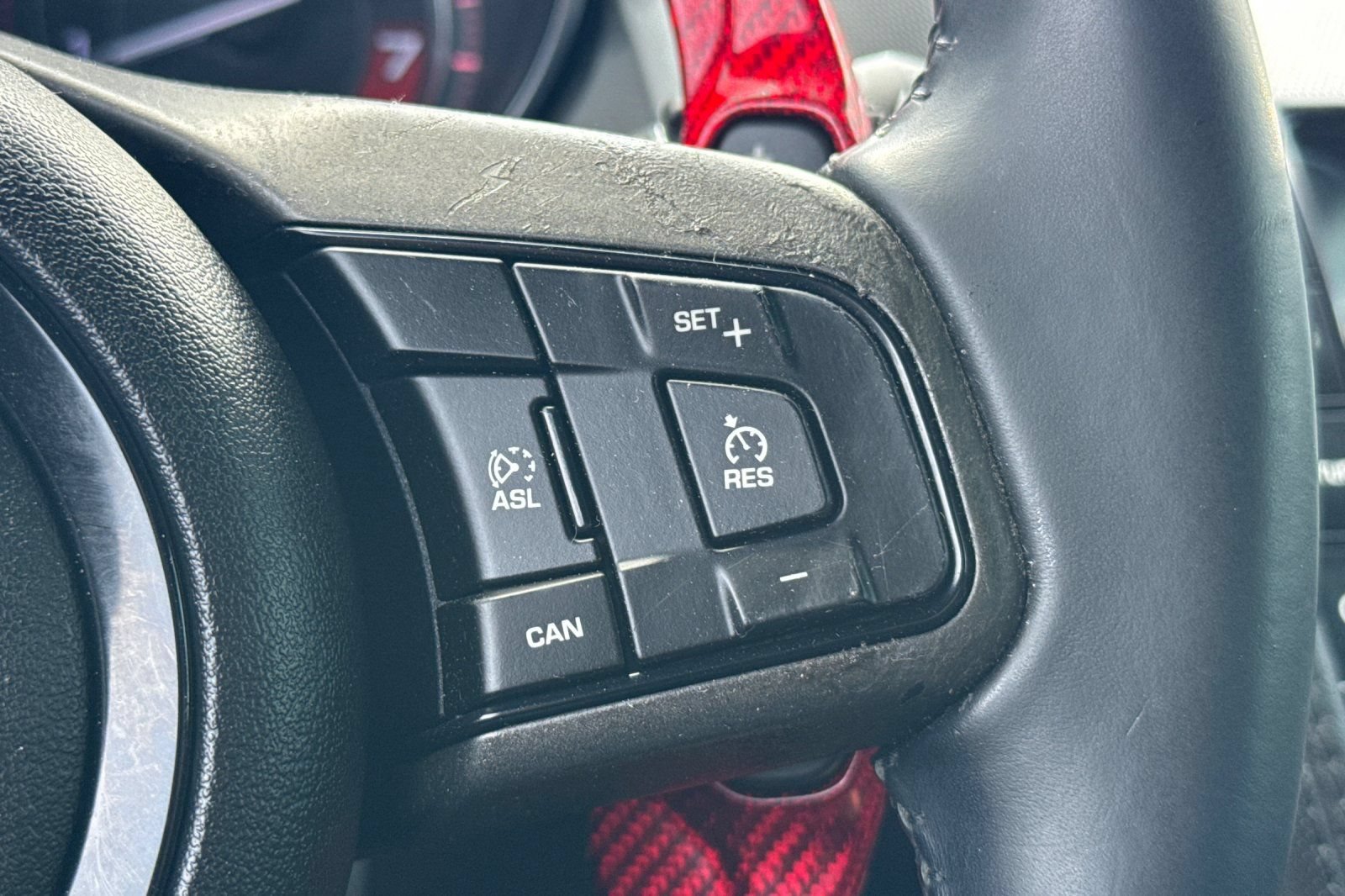 Used 2015 Jaguar F-TYPE Convertible RWD image 32
