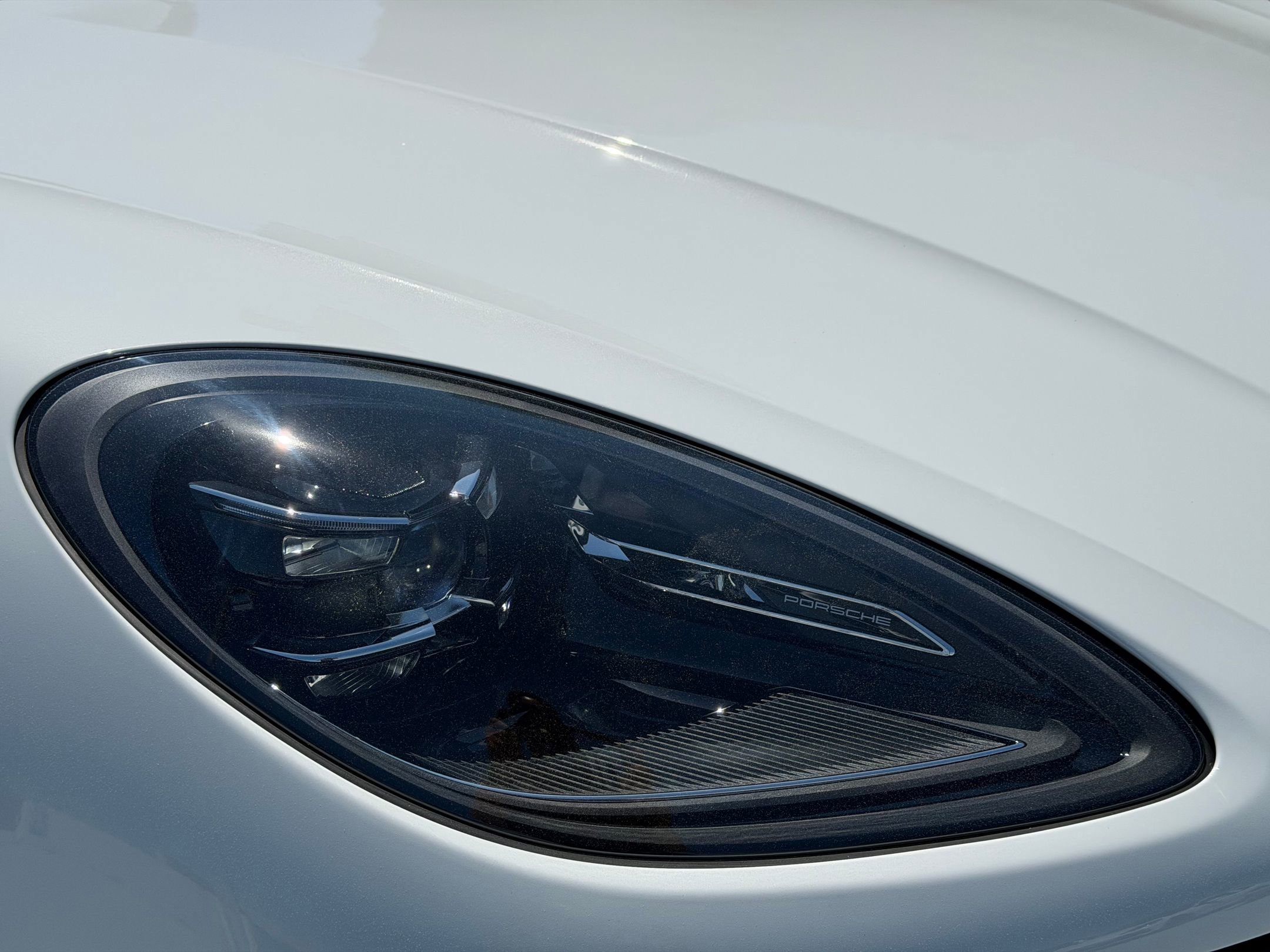 Certified 2026 Porsche Macan AWD/4WD image 12