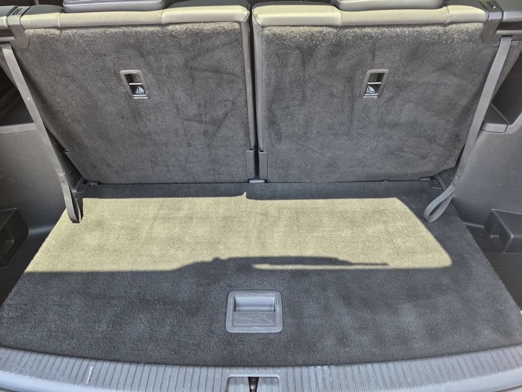Used 2025 Volkswagen Atlas SE FWD image 28