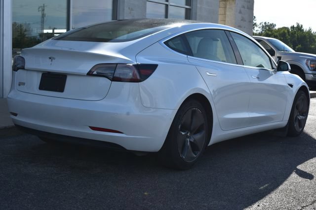Used 2020 Tesla Model 3 Standard Range Plus RWD image 17