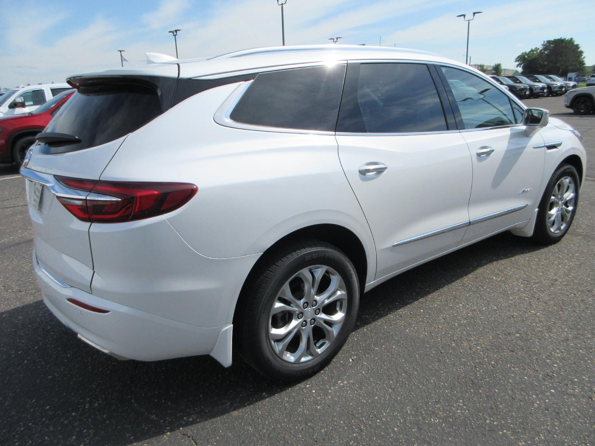 Certified 2020 Buick Enclave Avenir w/ Avenir Technology Package AWD/4WD image 5