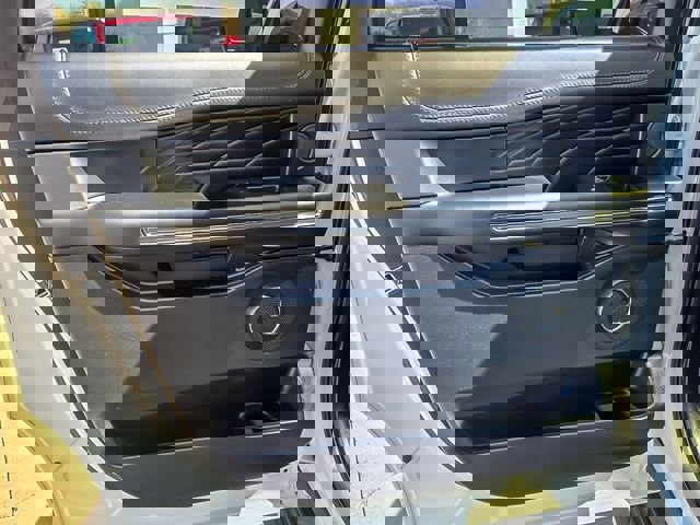 Used 2020 Ford Expedition Max Platinum image 25