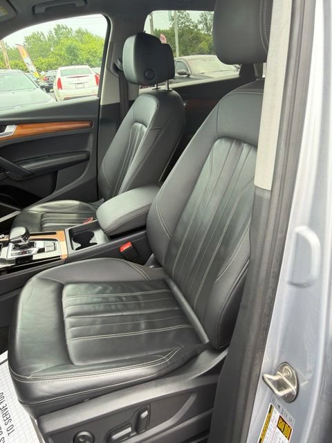 Used 2023 Audi Q5 2.0T Premium Plus AWD/4WD image 11