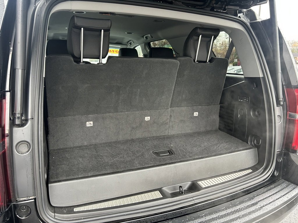 Used 2018 Chevrolet Tahoe LT w/ Luxury Package image 12