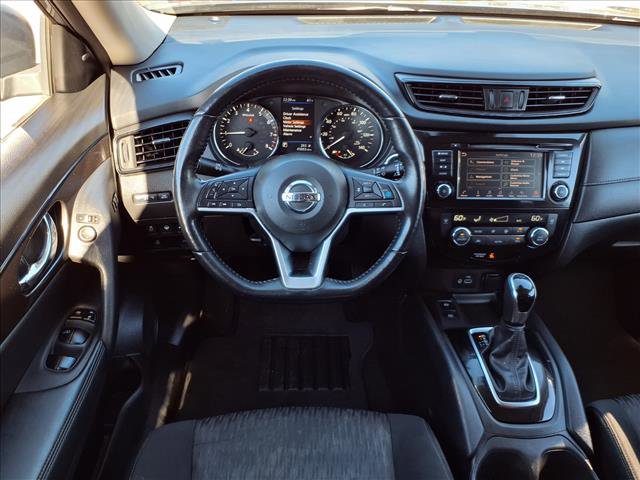 Used 2020 Nissan Rogue SV w/ Premium Package image 13
