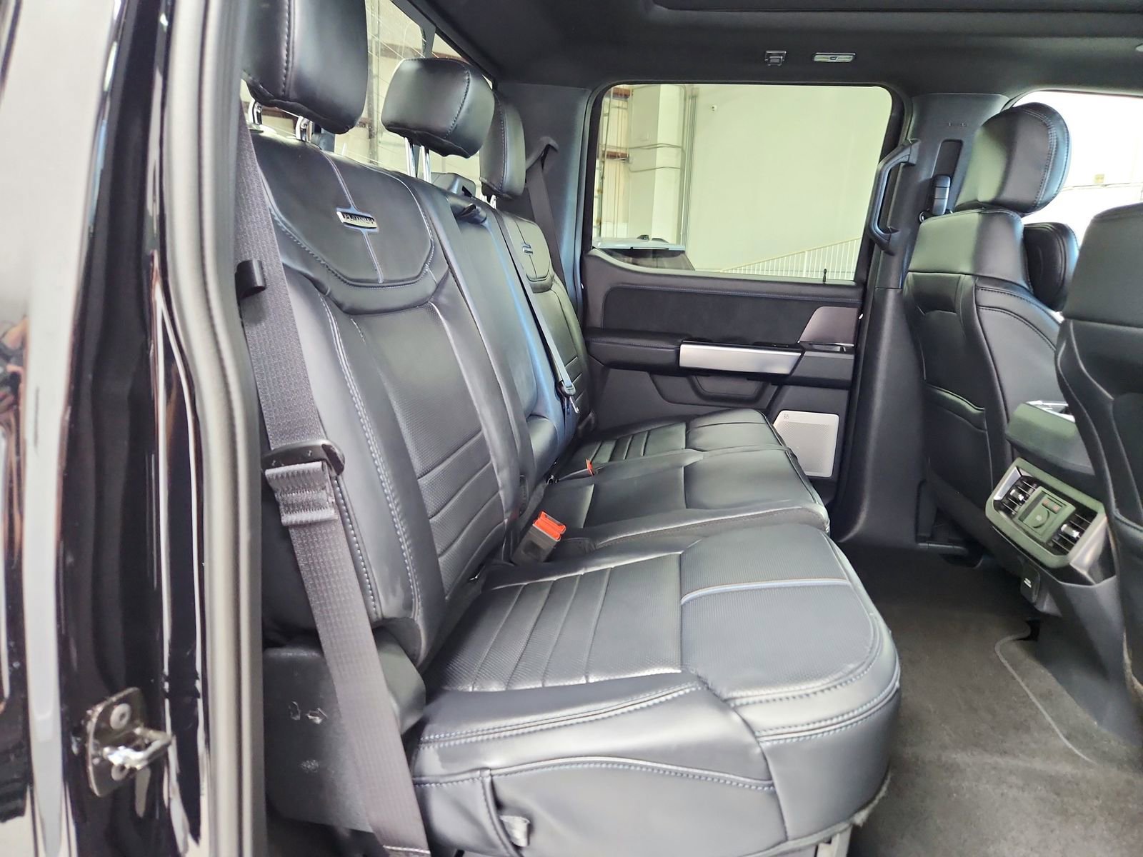 New 2026 Ford F350 Platinum w/ FX4 Off-Road Package image 44