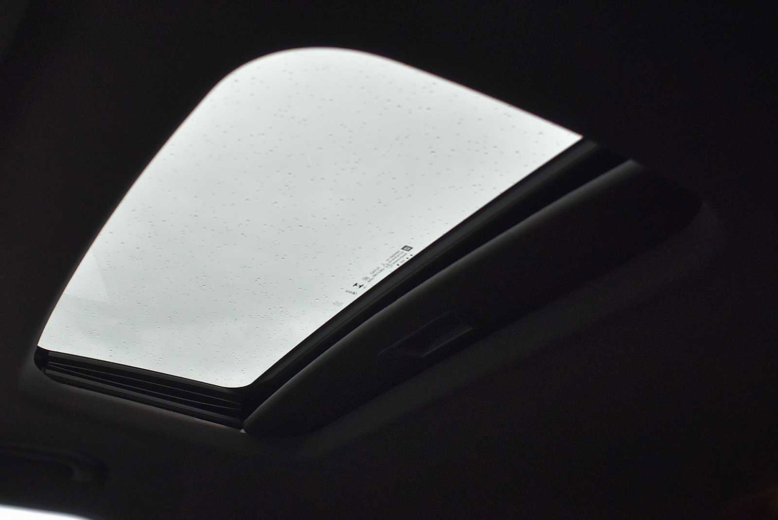 Used 2025 Chevrolet Trax RS w/ Sunroof Package image 11