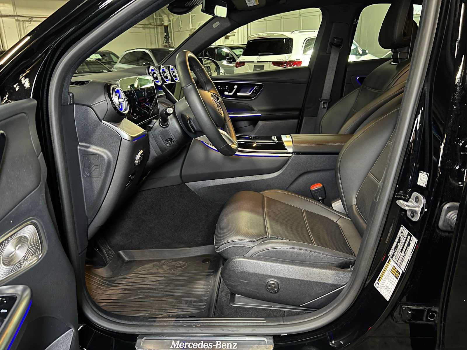 Used 2026 Mercedes-Benz GLC 300 4MATIC image 24