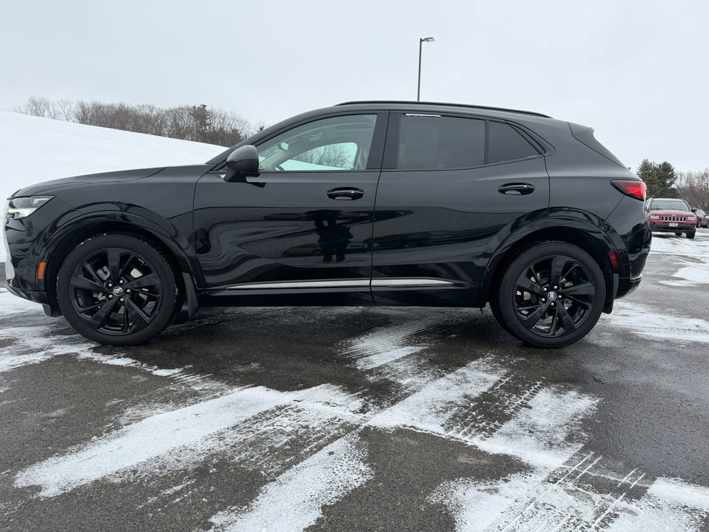 Used 2022 Buick Envision Essence w/ Technology Package II image 12