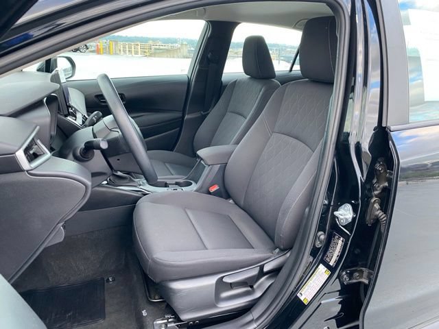 Used 2024 Toyota Corolla LE FWD image 18