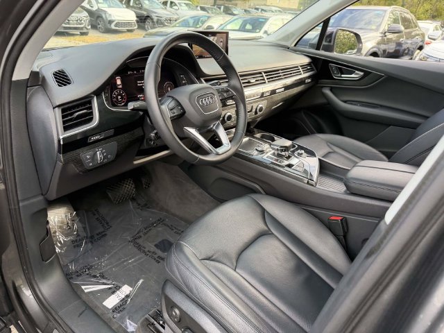 Used 2019 Audi Q7 3.0T Premium Plus w/ Premium Plus Package AWD/4WD image 12