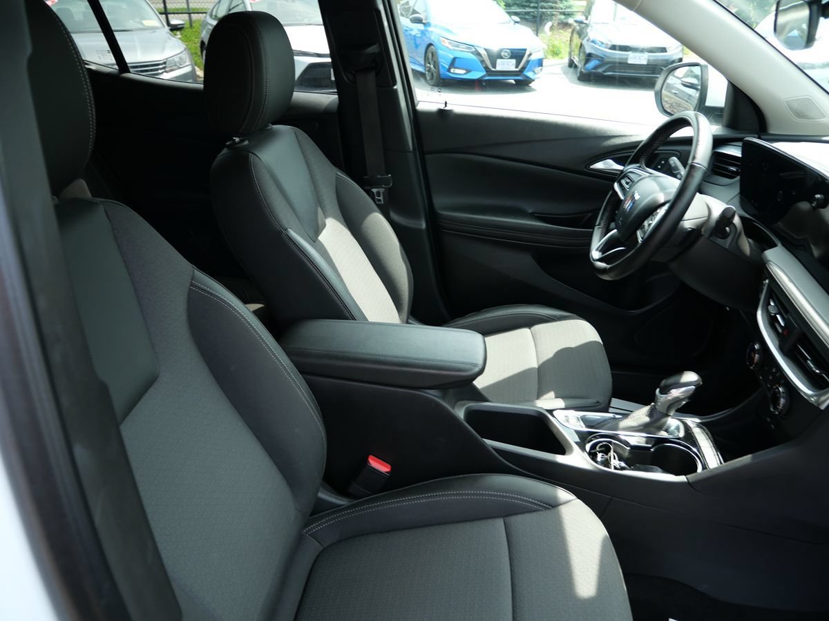 Used 2024 Buick Encore GX Preferred FWD image 29