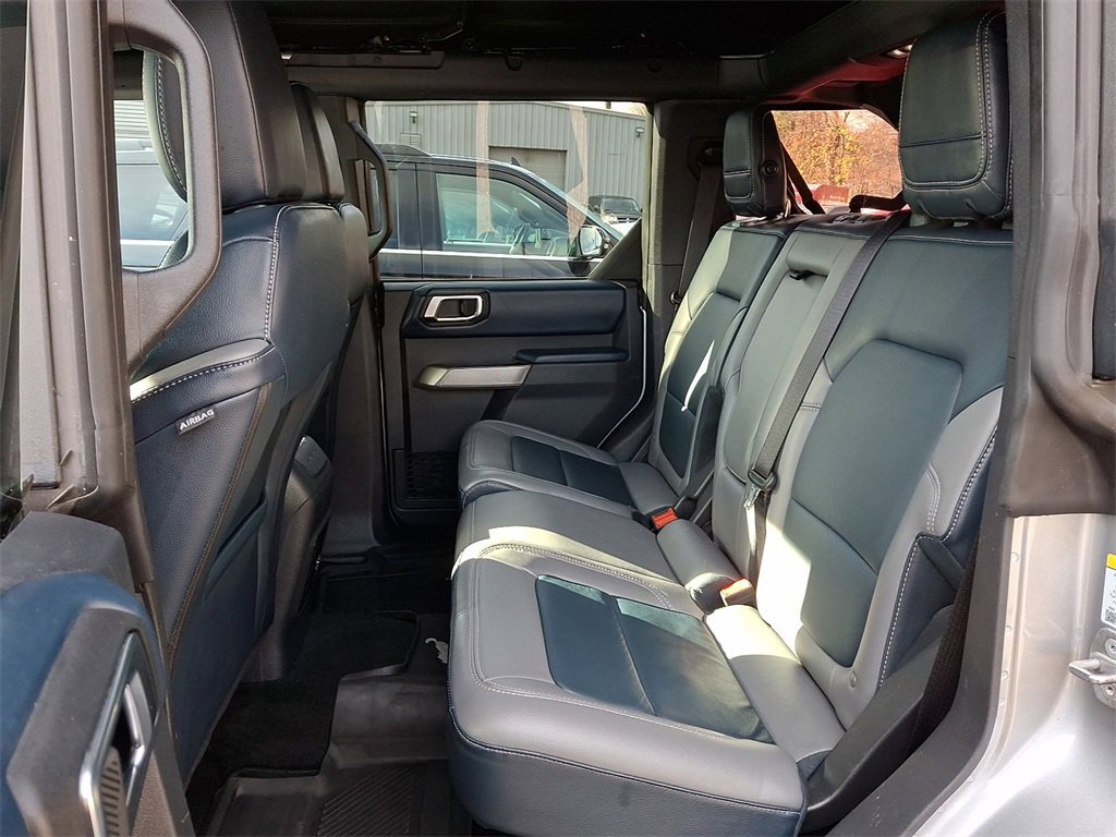 Used 2023 Ford Bronco Outer Banks image 10