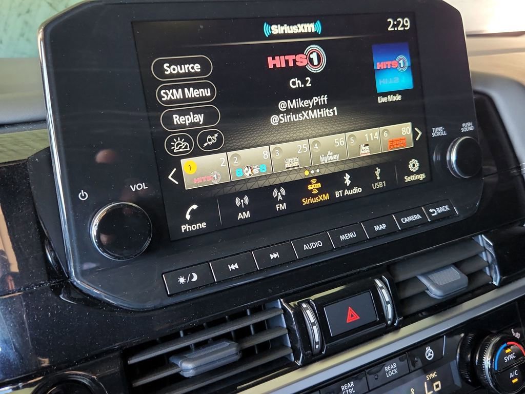 Used 2025 Nissan Pathfinder Platinum w/ Cargo Package image 35