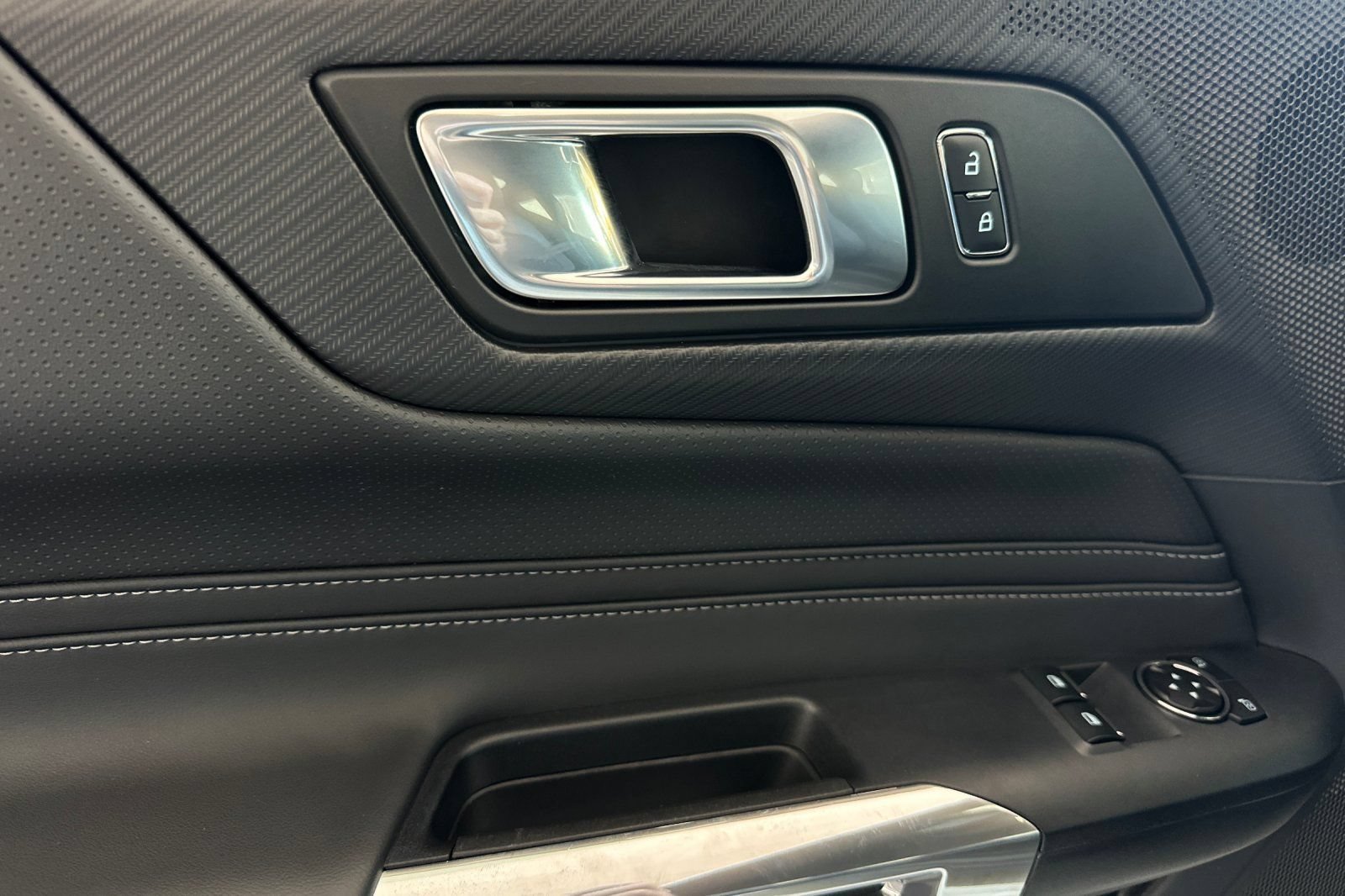 Certified 2026 Ford Mustang Premium RWD image 10